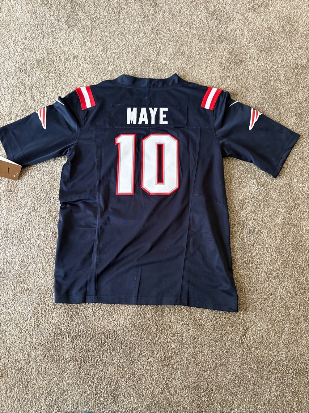 Nike Drake Maye #10 New England Patriots Jersey NWT Youth Medium - Picture 2 of 3
